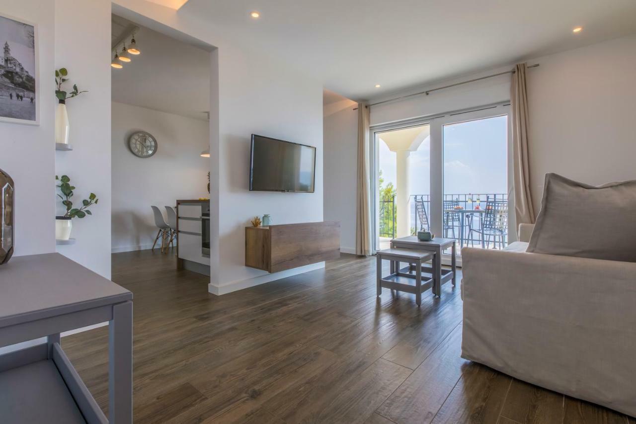 Palace Paulina Luxury Residence 노비비노돌스키 외부 사진